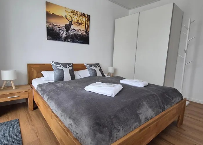 Lauschiges Plaetzchen - *